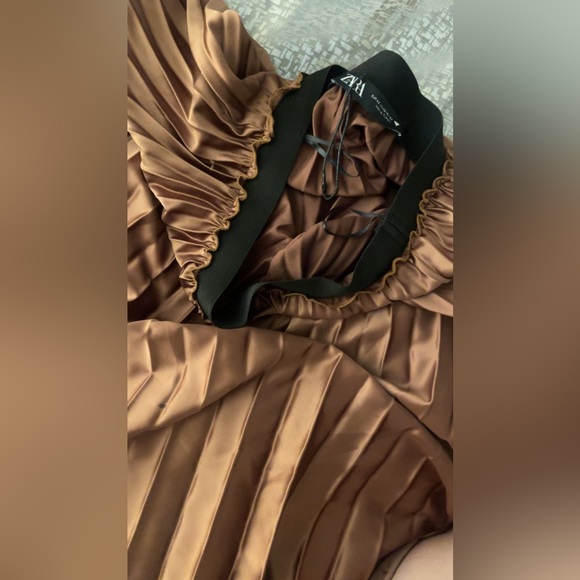 Zara midi skirt - Picture 2 of 5